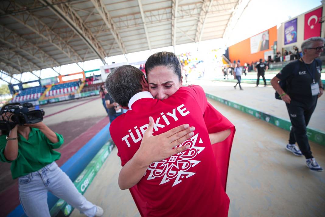 Milli bocceci Eda Sayak'tan altın madalya 11
